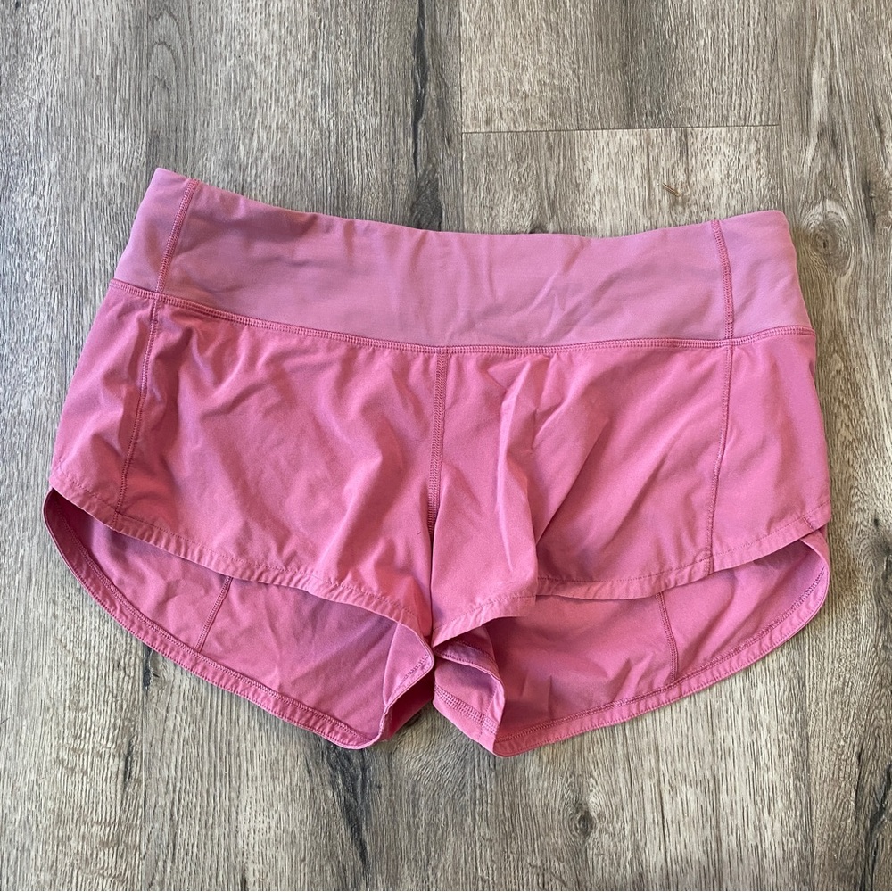 Lululemon speed up shorts rose moss pink size 6 inseam 2.5